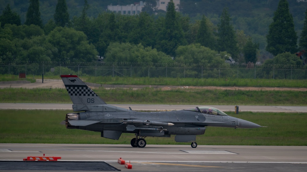 36th FS projects combat airpower