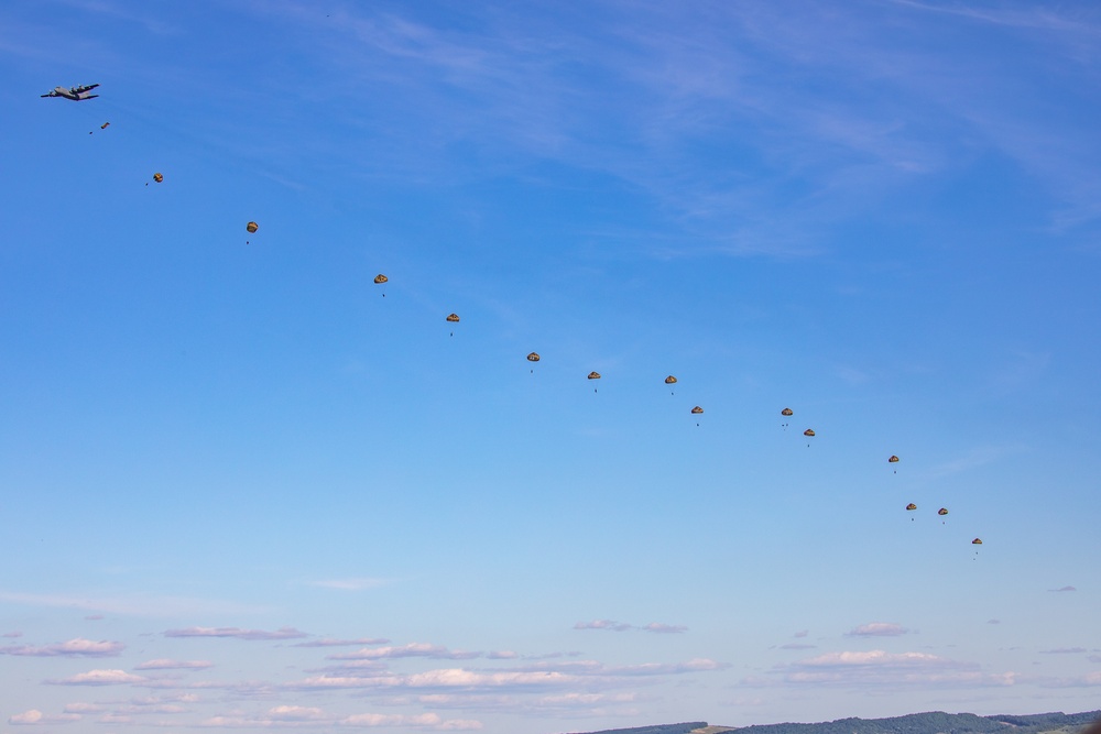 NATO troops conduct airborne jump during Swift Response