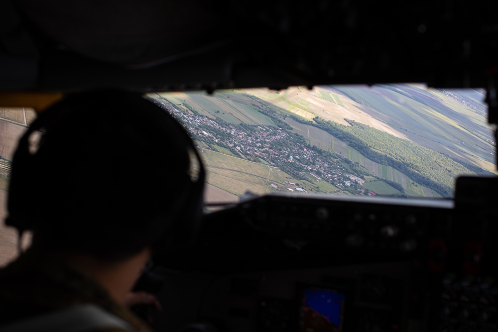 117th Air Refueling Wing refuels Romanian F-16s in the skies over Bucharest