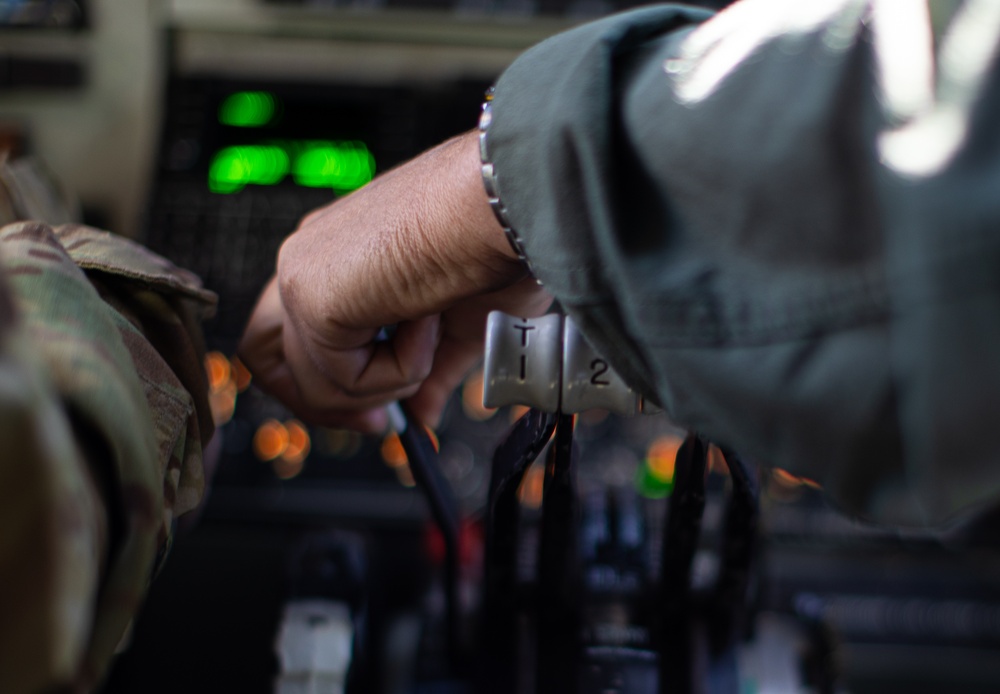 117th Air Refueling Wing refuels Romanian F-16s in the skies over Bucharest