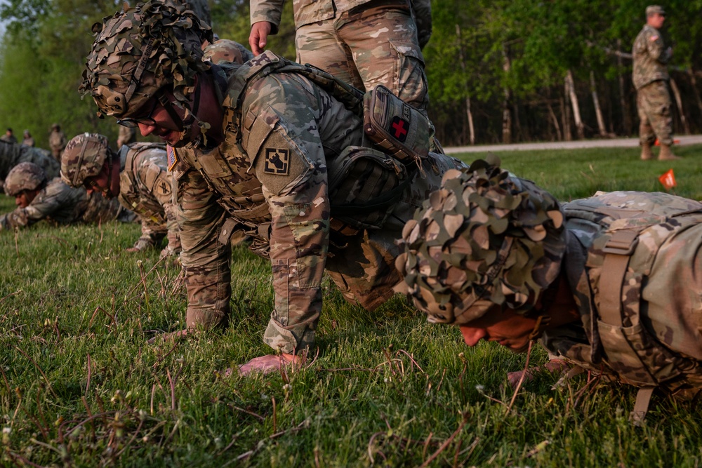 Expert Soldier Badge candidates complete Expert Physical Fitness Assessment