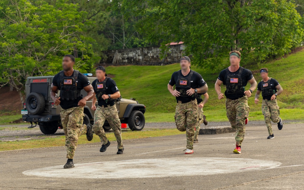 Fuerzas Comando 24 Physical Test