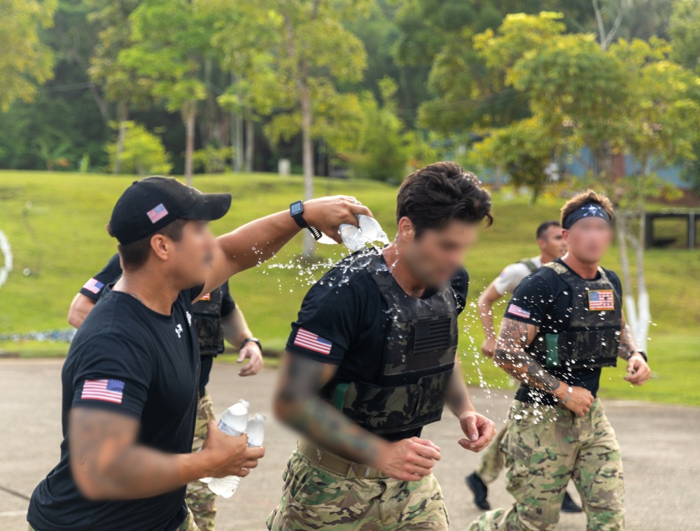 Fuerzas Comando 24 Physical Test