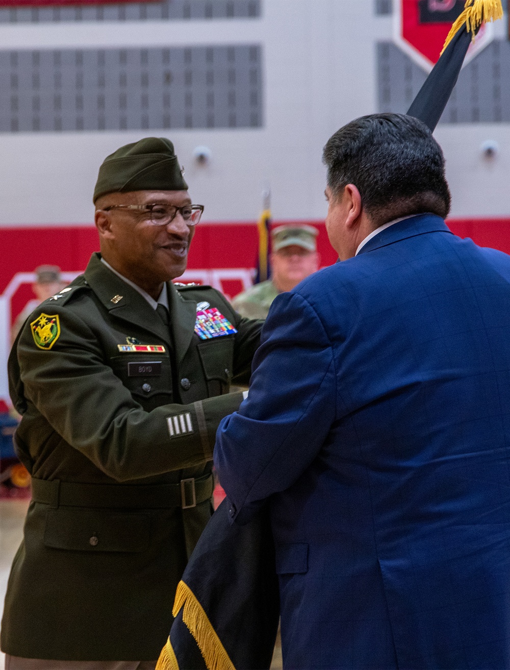 BOYD ASSUMES LEADERSHIP OF ILLINOIS NATIONAL GUARD DURING  CHANGE OF COMMAND CEREMONY