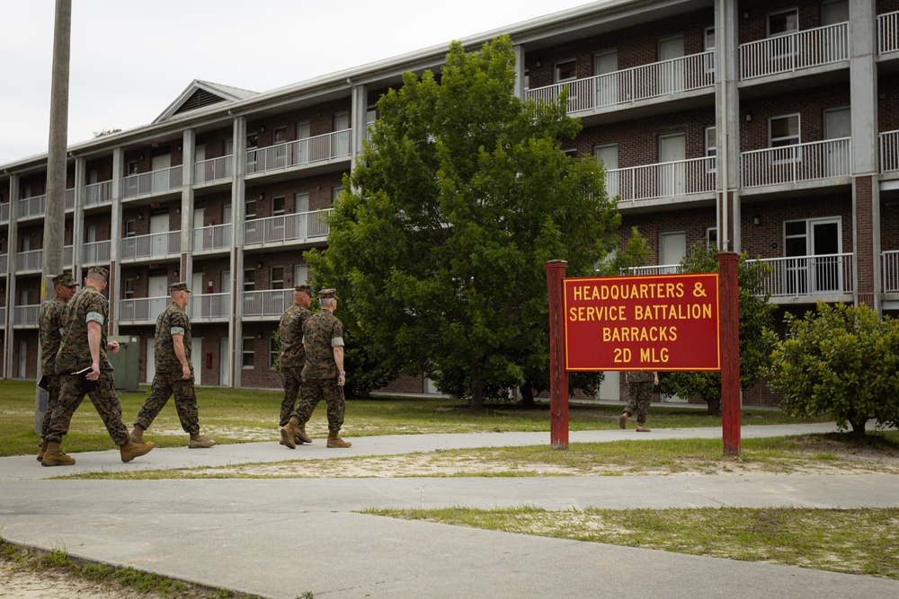 ACMC visits 2nd MLG Barracks FC504