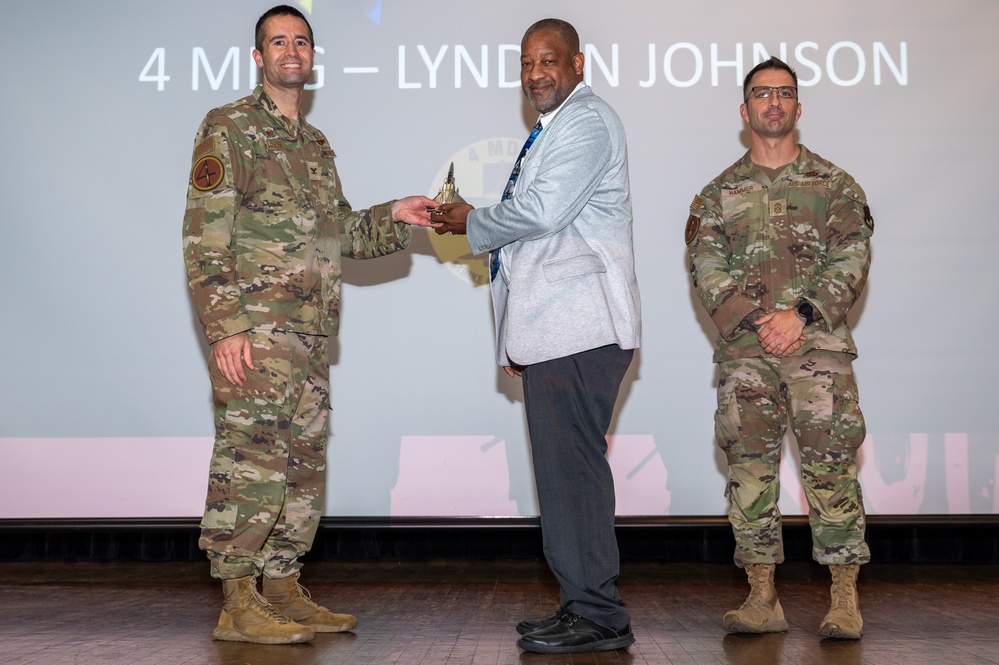 4th Fighter Wing hosts 1st Quarter Awards