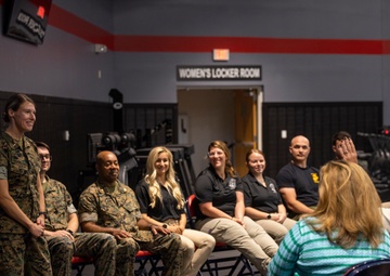 II MEF Spouses visit 2nd MLG Human Performance Center