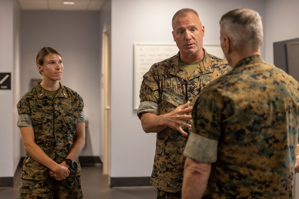 Assistant Commandant of the Marine Corps visits 2nd MLG Human Performance Center