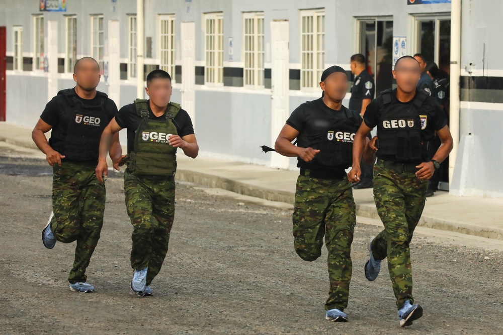 Fuerzas Comando 24 Physical Test