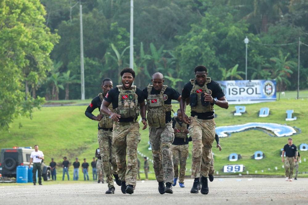 Fuerzas Comando 24 Physical Test