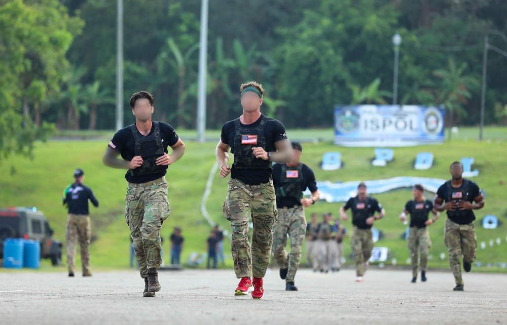 Fuerzas Comando 24 Physical Test