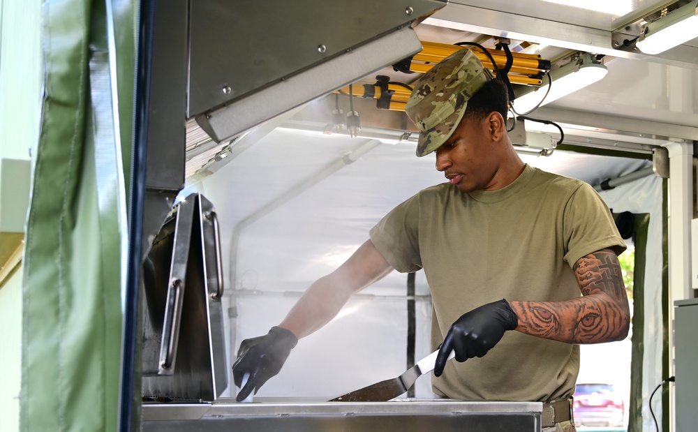 E-SPEK system feeds 165th Airlift Wing drill status guardsmen