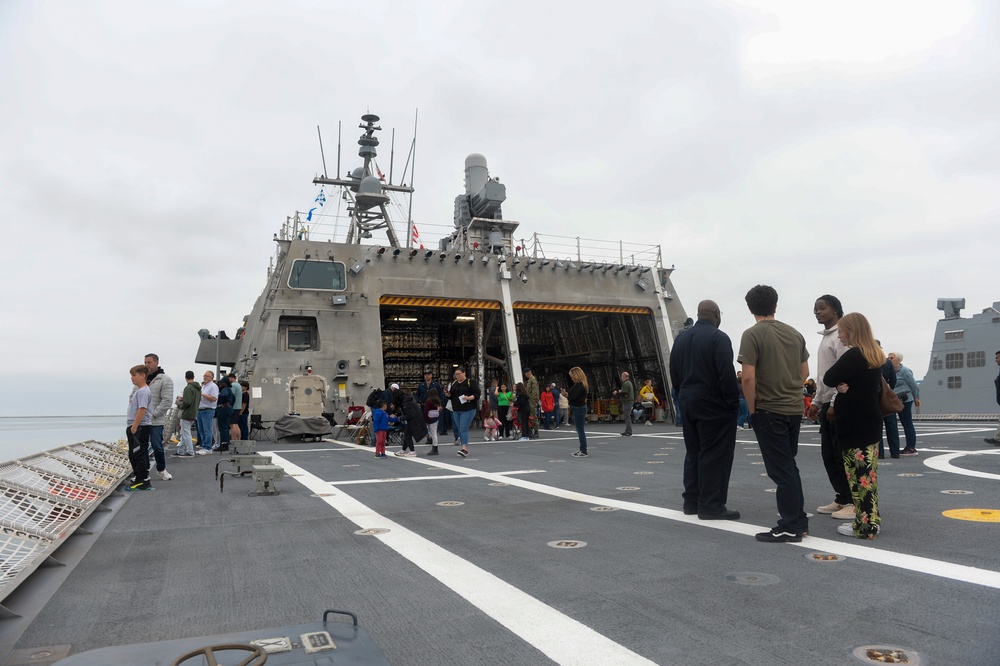 USS Augusta (LCS 34) Hosts Friends and Family Cruise Day