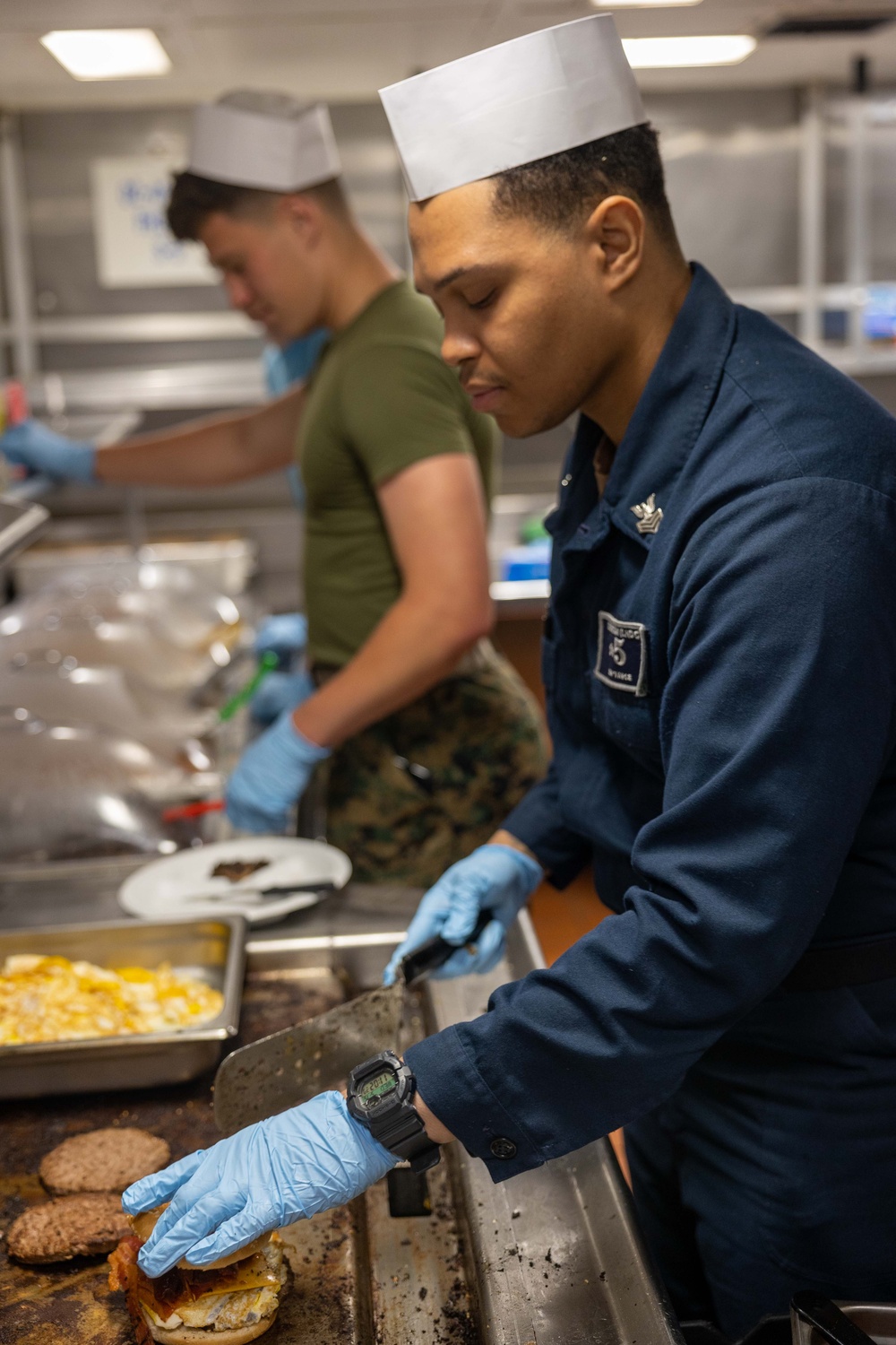 USS Bataan Culinary Specialists Serve Lunch in Wardroom