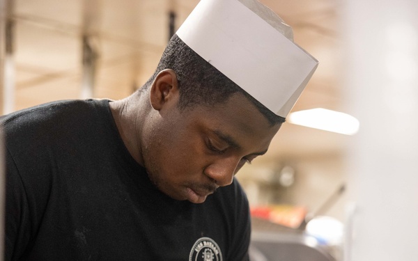 USS Bataan Culinary Specialists Serve Lunch in Wardroom