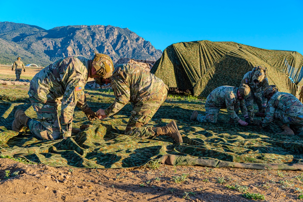 Advisors conduct camouflage and counter-uas training during SFAC forum