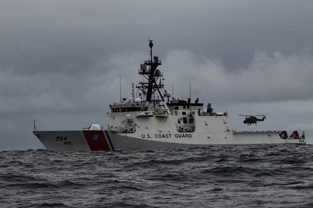 U.S. Coast Guard works with Brazilian navy helicopter crew