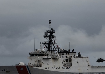 U.S. Coast Guard works with Brazilian navy helicopter crew