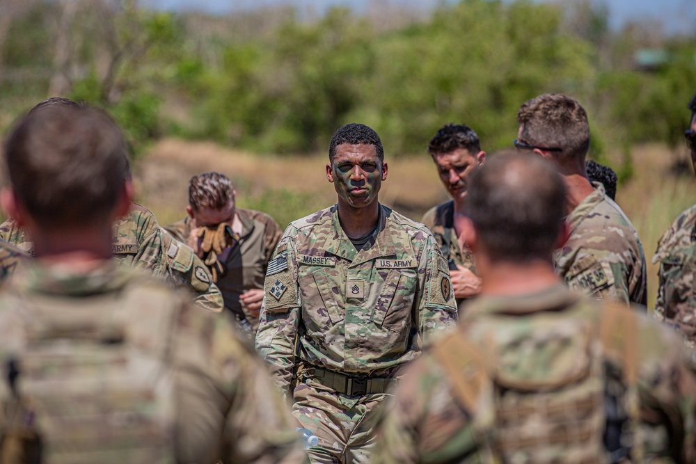 2nd Battalion, 27th Infantry Regiment, 3rd Infantry Brigade Combat Team, 25th Infantry Division conducts OPORD and AAR