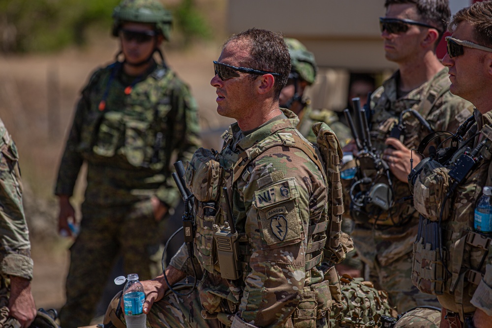 2nd Battalion, 27th Infantry Regiment, 3rd Infantry Brigade Combat Team, 25th Infantry Division conducts OPORD and AAR