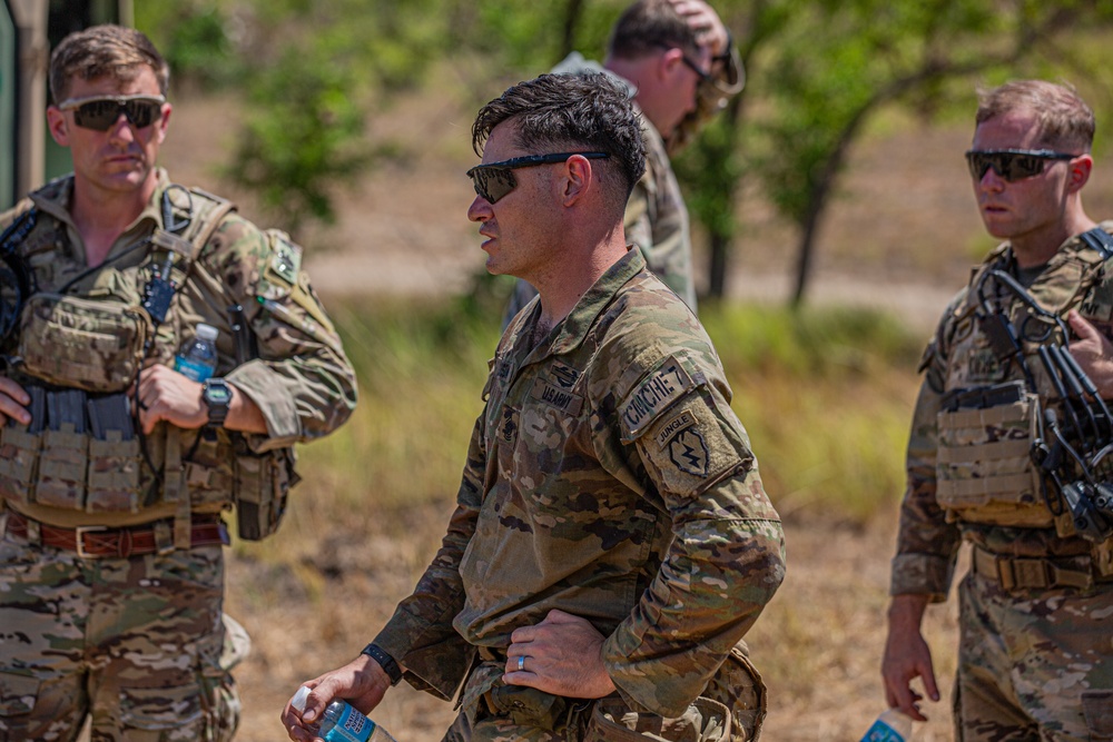 2nd Battalion, 27th Infantry Regiment, 3rd Infantry Brigade Combat Team, 25th Infantry Division conducts OPORD and AAR