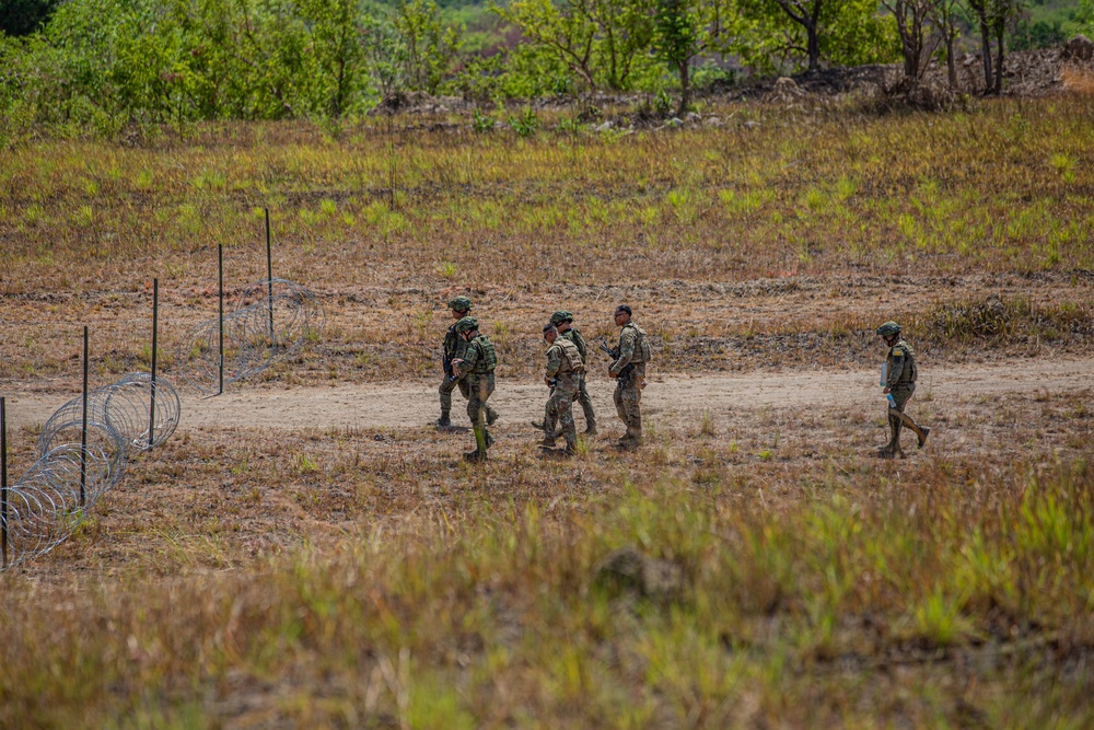 2nd Battalion, 27th Infantry Regiment, 3rd Infantry Brigade Combat Team, 25th Infantry Division conducts OPORD and AAR