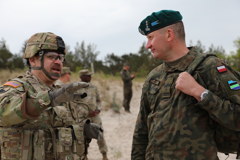 29th ID Commanding General Maj. Gen. Joseph DiNonno with Polish army Col. Noga