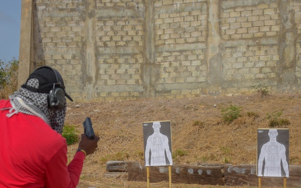Ambassador Nyhus visits the Barbados Police Service range during TRADEWINDS 24