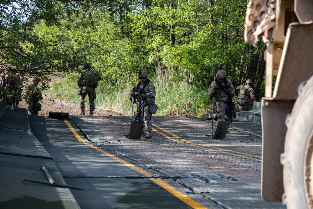 43rd Multi-Role Bridge Company Wet Gap Crossing