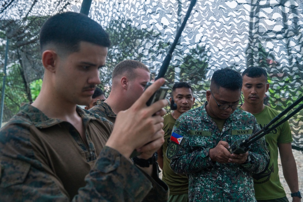 ACDC: US, Philippine Marines Enable Partnered Communications