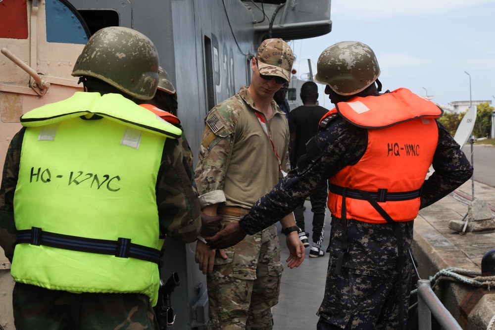 Ghana Navy and Ghana Police Service Conduct Maritime Interdiction Training from U.S., Dutch Forces in Ghana