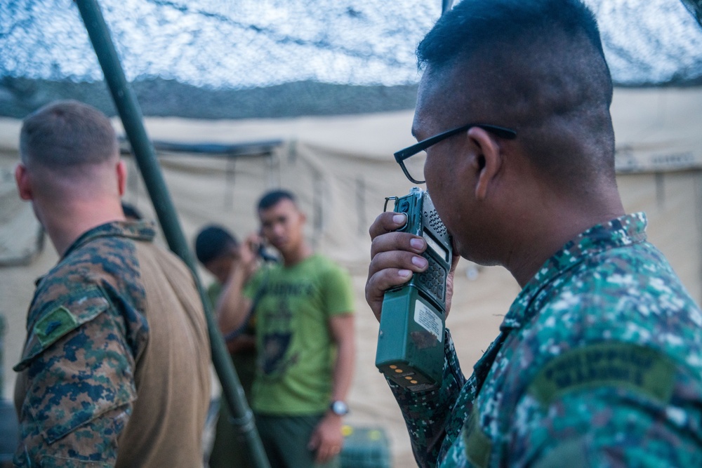 ACDC: US, Philippine Marines Enable Partnered Communications