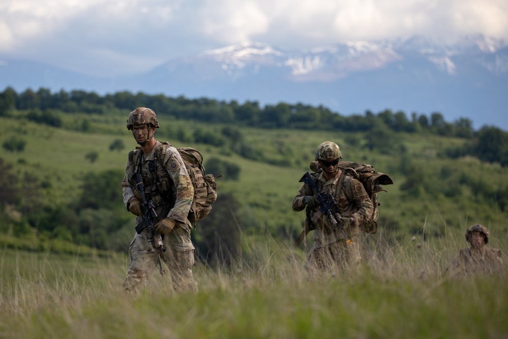 NATO troops conduct air assault training during Swift Response