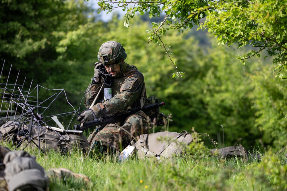 NATO troops conduct air assault training during Swift Response