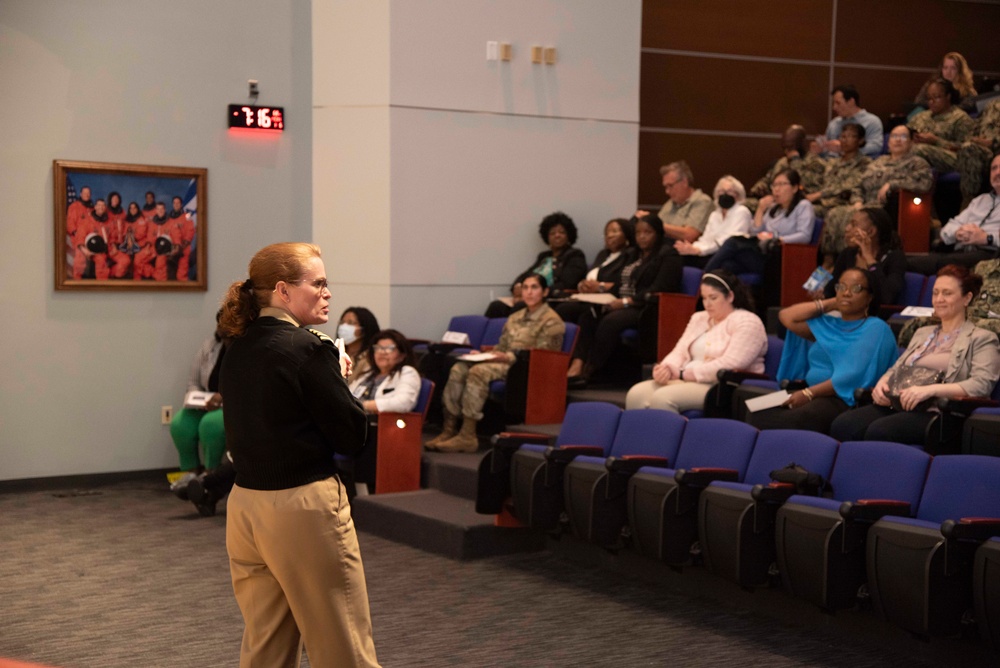 Walter Reed holds Director's Town Hall