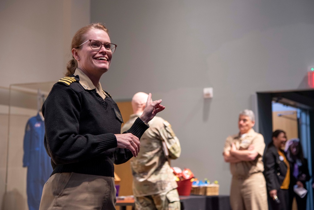 Walter Reed holds Director's Town Hall