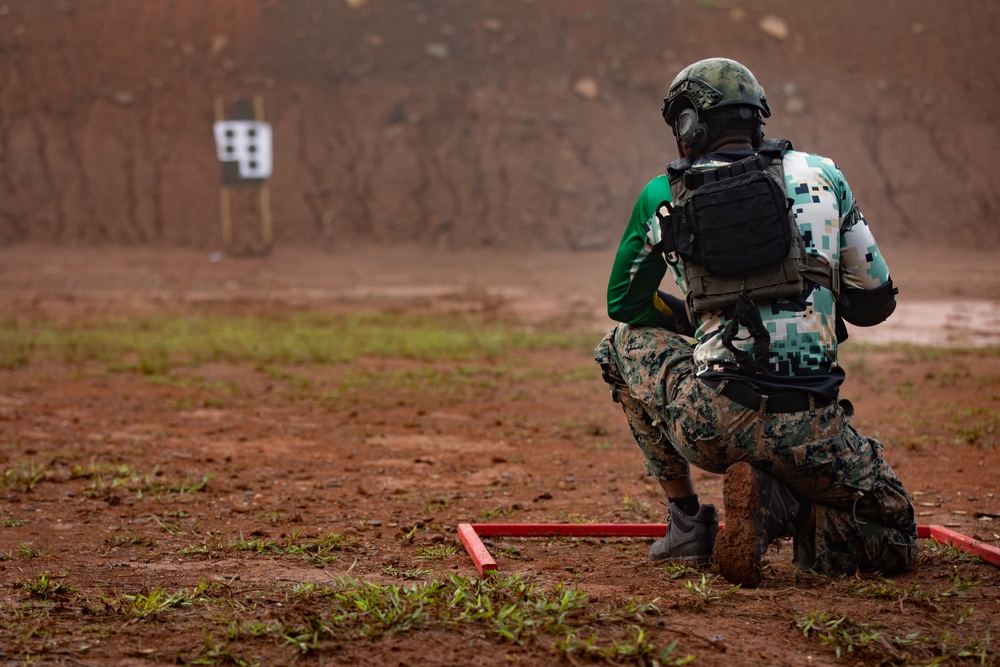 Fuerzas Commando 24 Assaulter Course