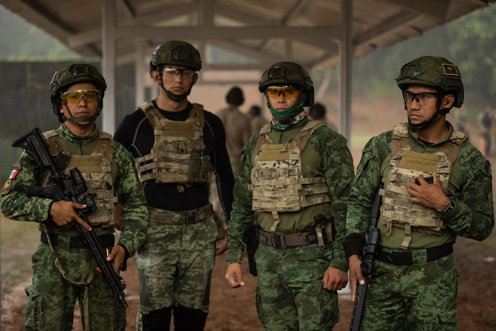 Fuerzas Commando 24 Assaulter Course