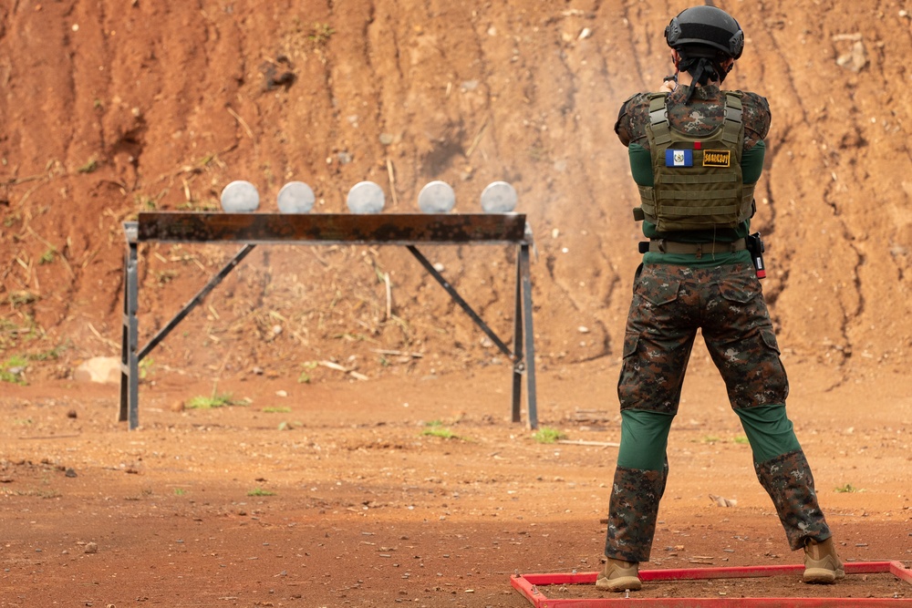 Fuerzas Commando 24 Assaulter Course