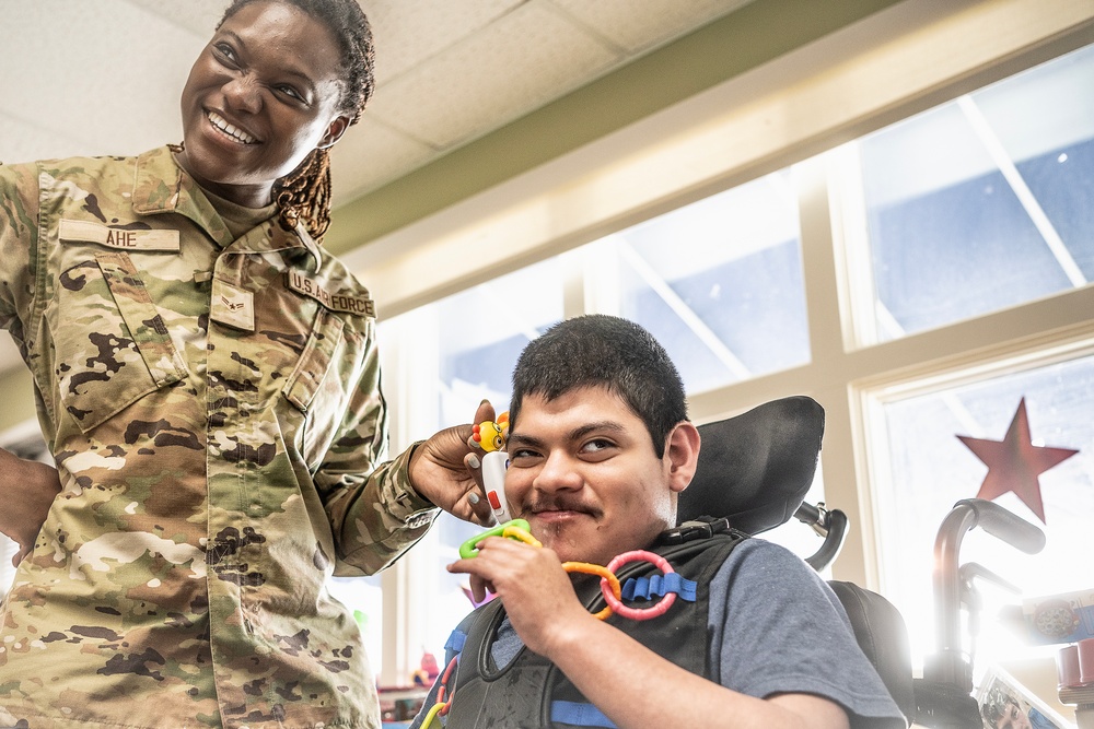 JB MDL visits Children's Specialized Hospital
