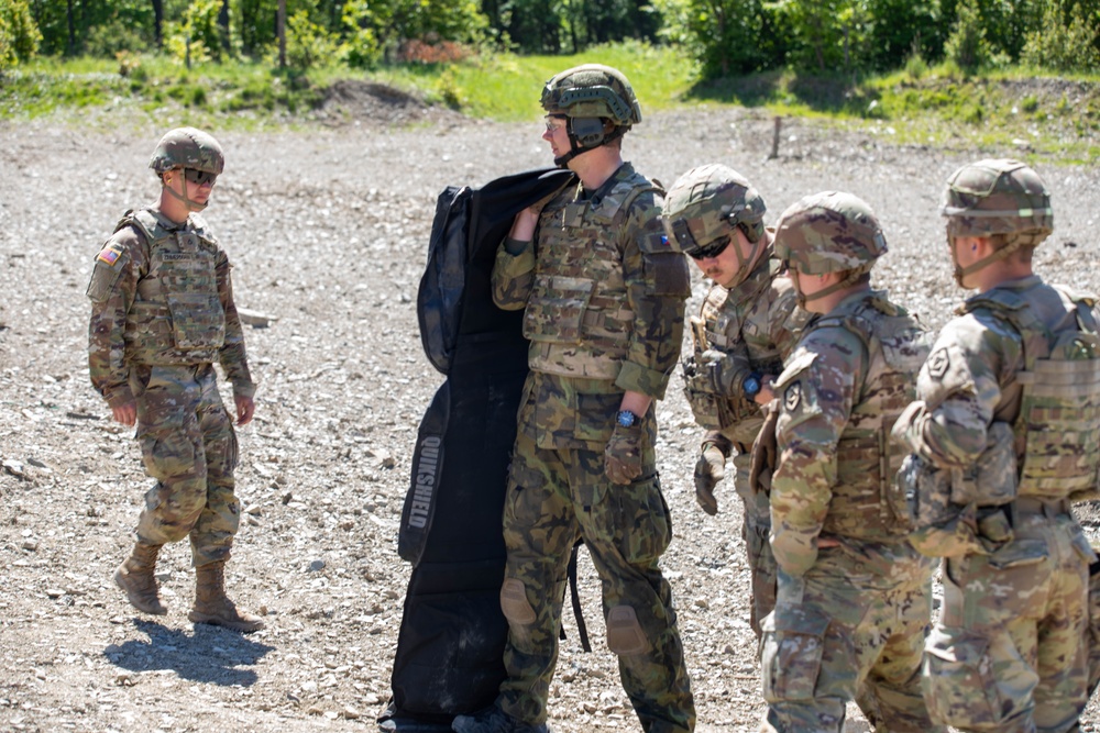 119th Sapper Company Prepare Explosives