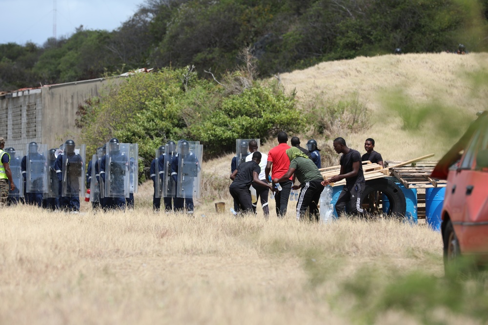 TRADEWINDS 24 participants demonstrate scenarios conducted during the exercise to distinguished visitors