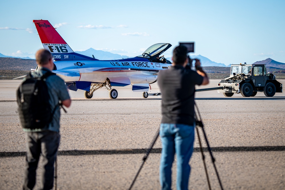 412th Test Wing repaints iconic livery for F-16 Viper Demo Team