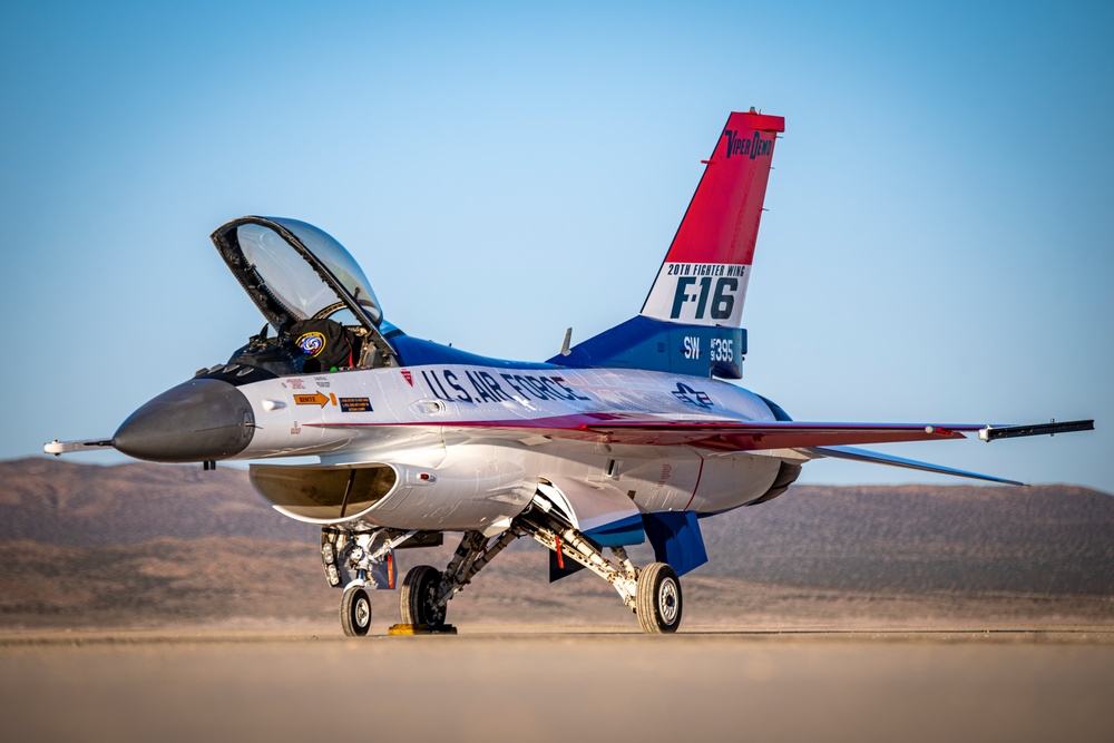 412th Test Wing repaints iconic livery for F-16 Viper Demo Team