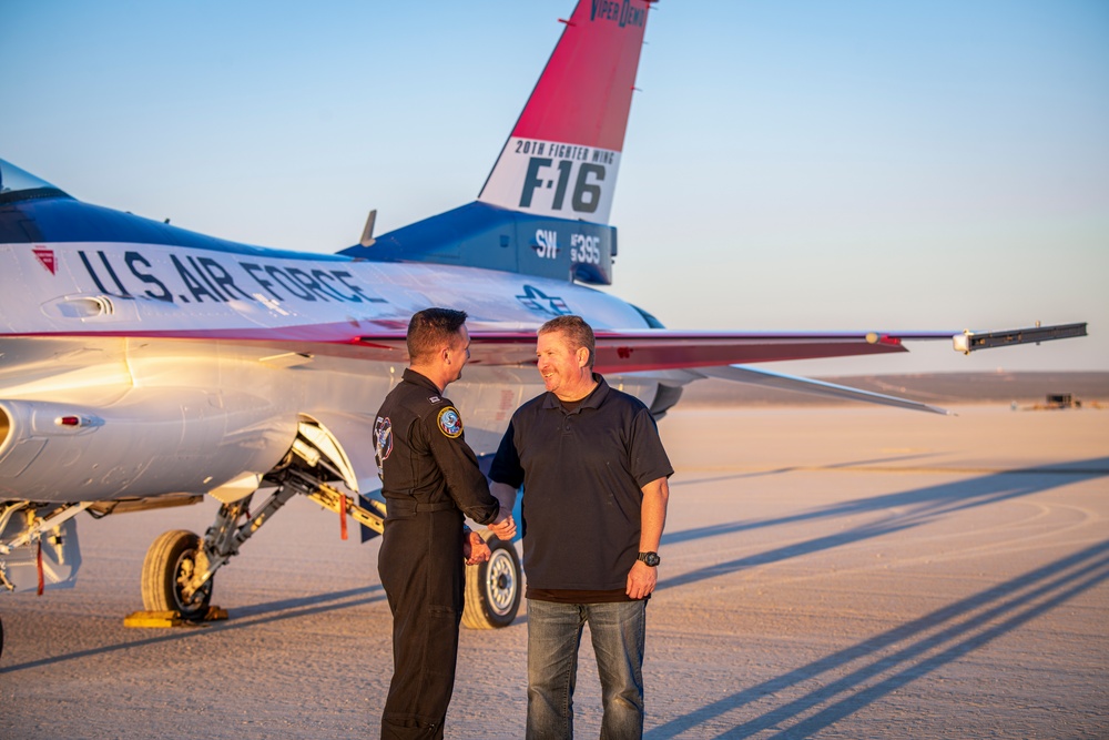 412th Test Wing repaints iconic livery for F-16 Viper Demo Team