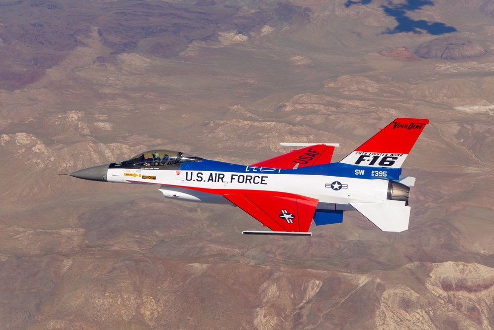 412th Test Wing recreates iconic livery for F-16 Viper Demo Team