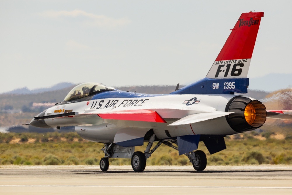 412th Test Wing recreates iconic livery for F-16 Viper Demo Team