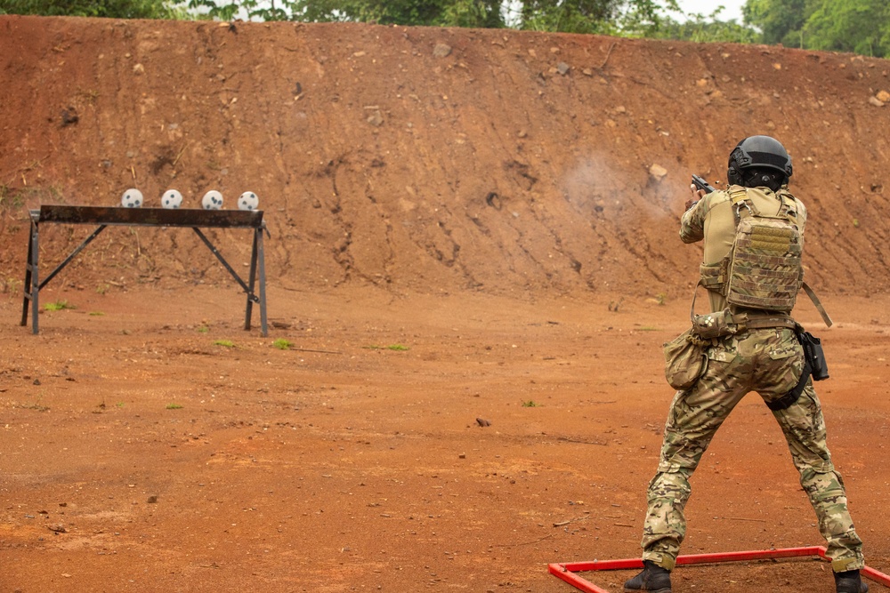 Fuerzas Commando 24 Assaulter Course