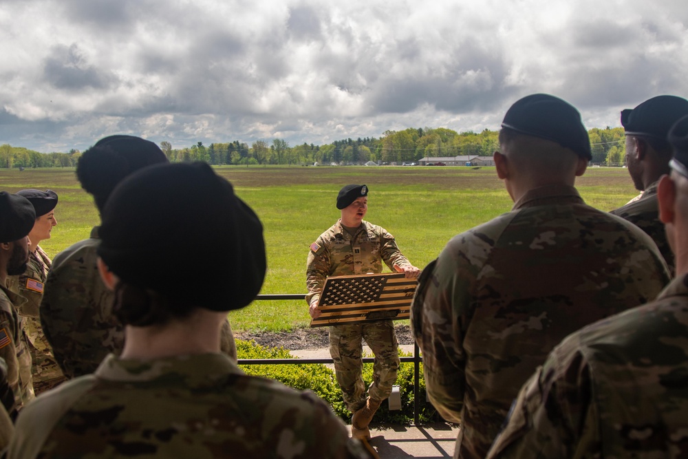 510th Human Resources Company Holds Change of Command