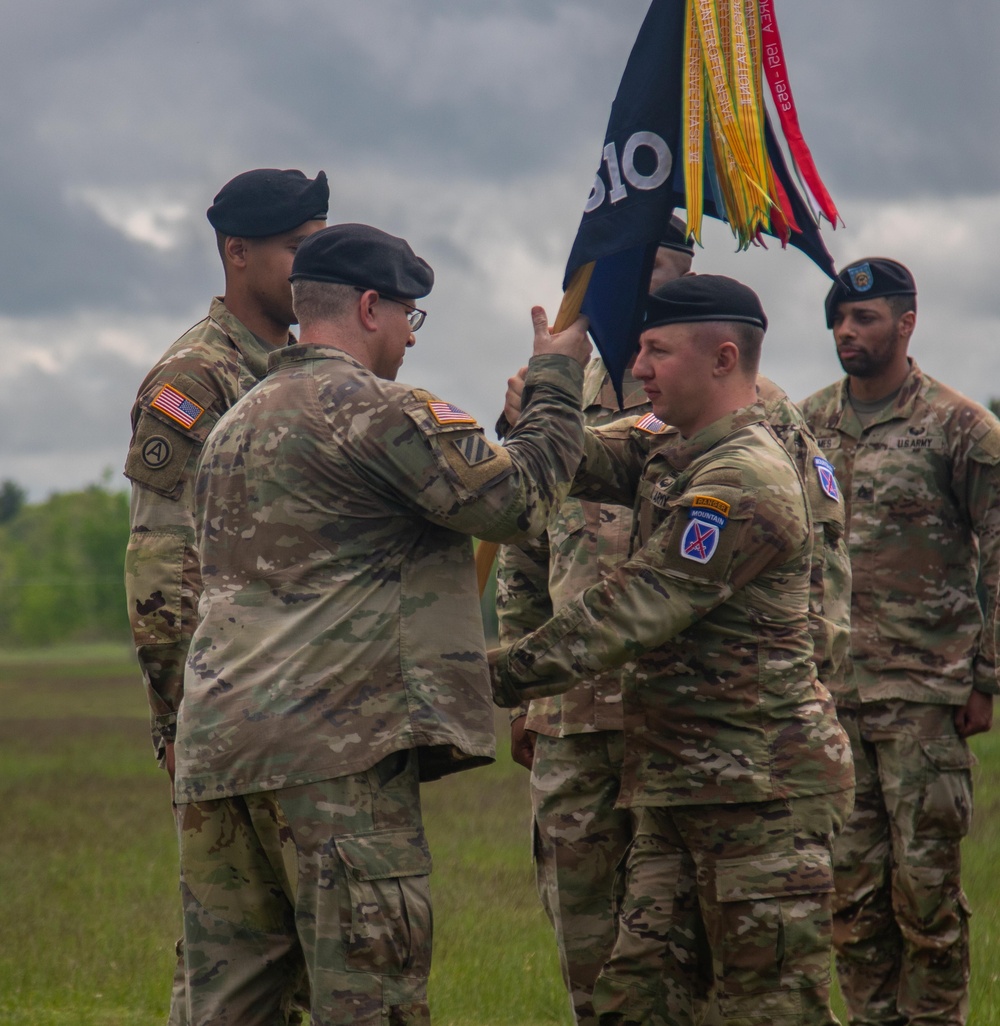 510th Human Resources Company Holds Change of Command
